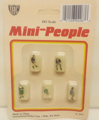 5 Painted Mini People Passengers Sitting Stand Model Railroad Scenery IHC 4267 - Picture 1 of 7