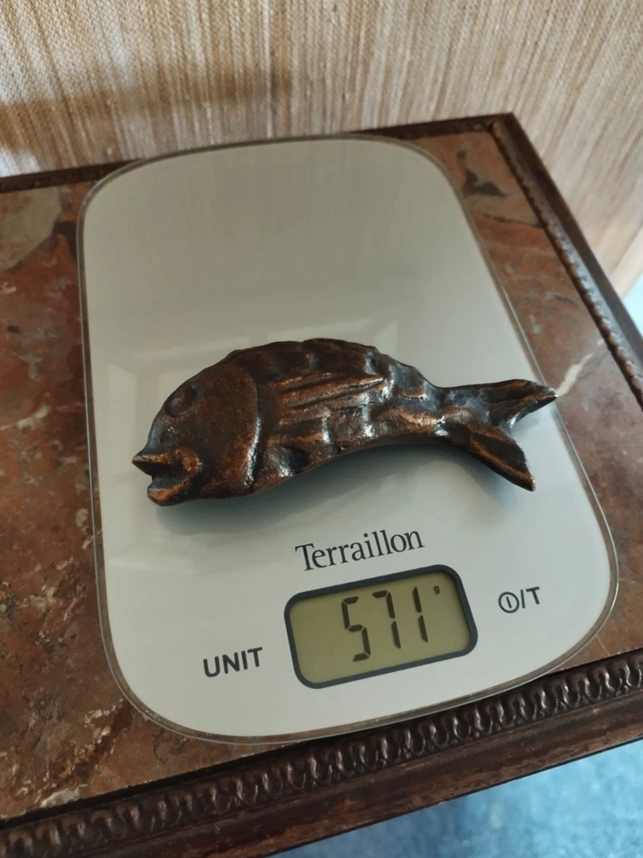 Presse Papier en bronze à Décor d'un Poisson Signé Goni - Photo 4/4