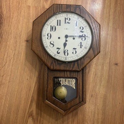 Vintage Howard Miller 612-533 Regulator Wood Wall Clock With Key