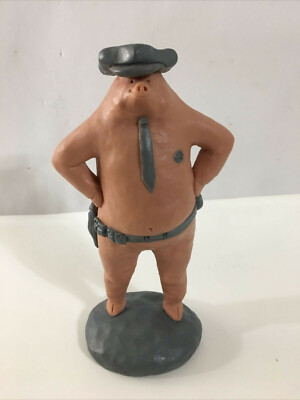 GOOD WORTH Police Pig フィギュア 警官 ブタ 14cm s-l400.jpg