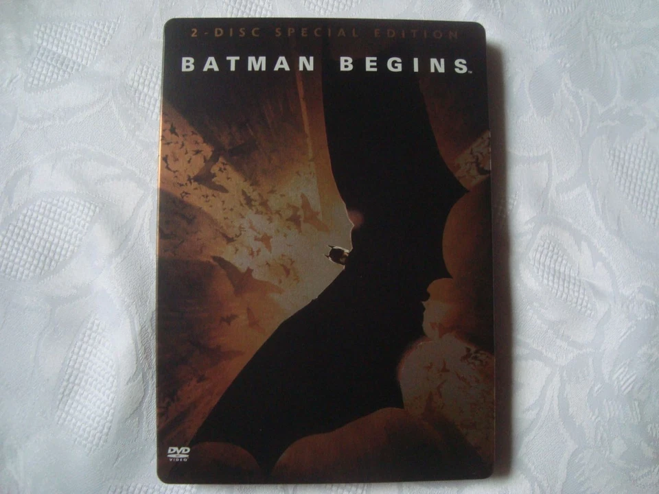 BATMAN BEGINS SteelBook with BOOK & Tattoo Christian Bale Christopher Nolan DVD - Image 2 of 4