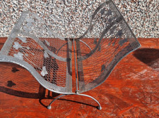 Vintage Mesh Metal Wire Magazine Rack With Leaf Pattern Stand