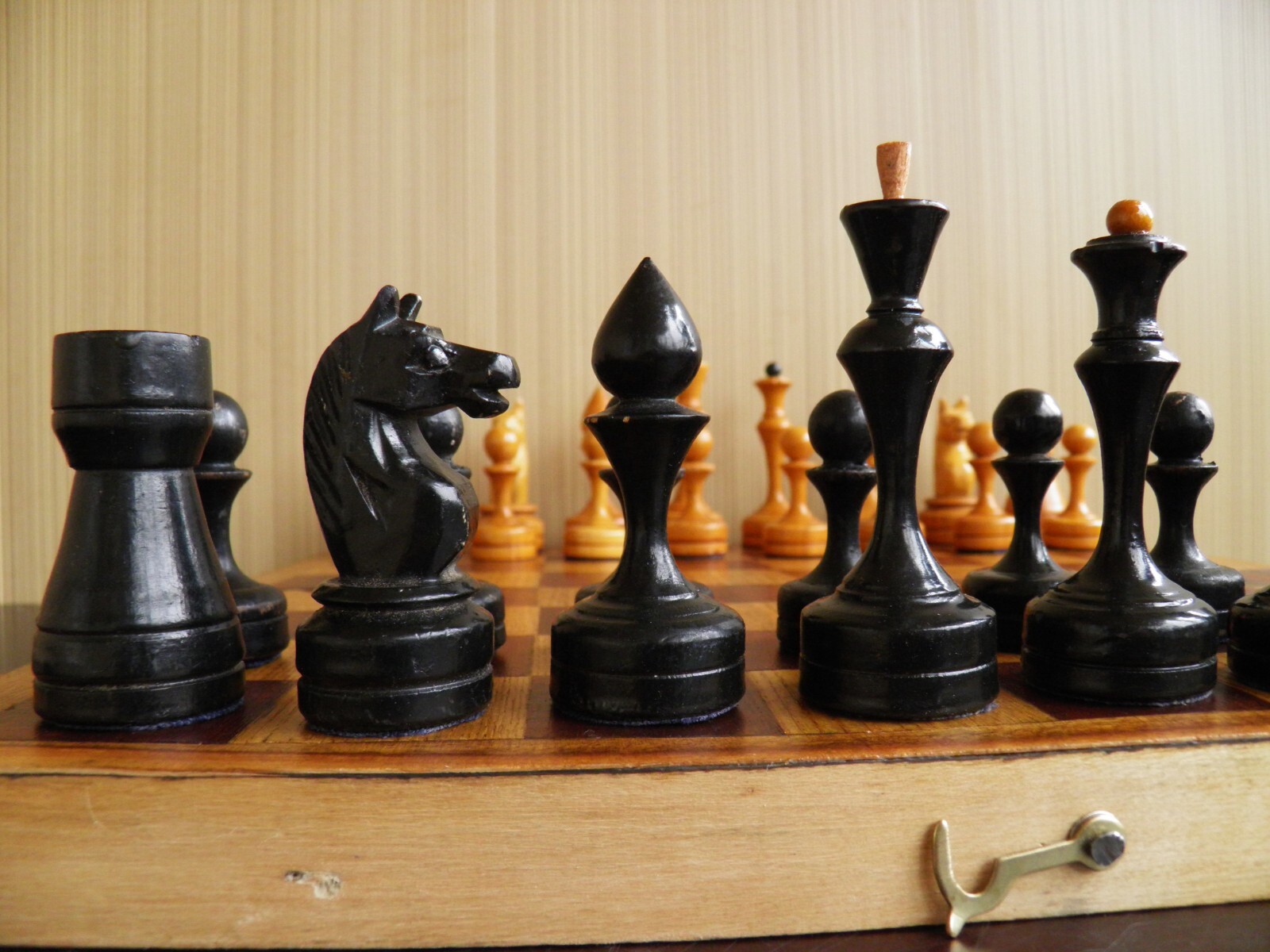 XADREZ MEMÓRIA: SOVIET CHESS SETS 6 - PEÇAS DE XADREZ SOVIÉTICAS 6