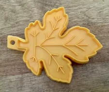 VTG 1975 HALLMARK Gold Plastic Cookie Cutter, Fall Leaf, 4” by 3 1/4”