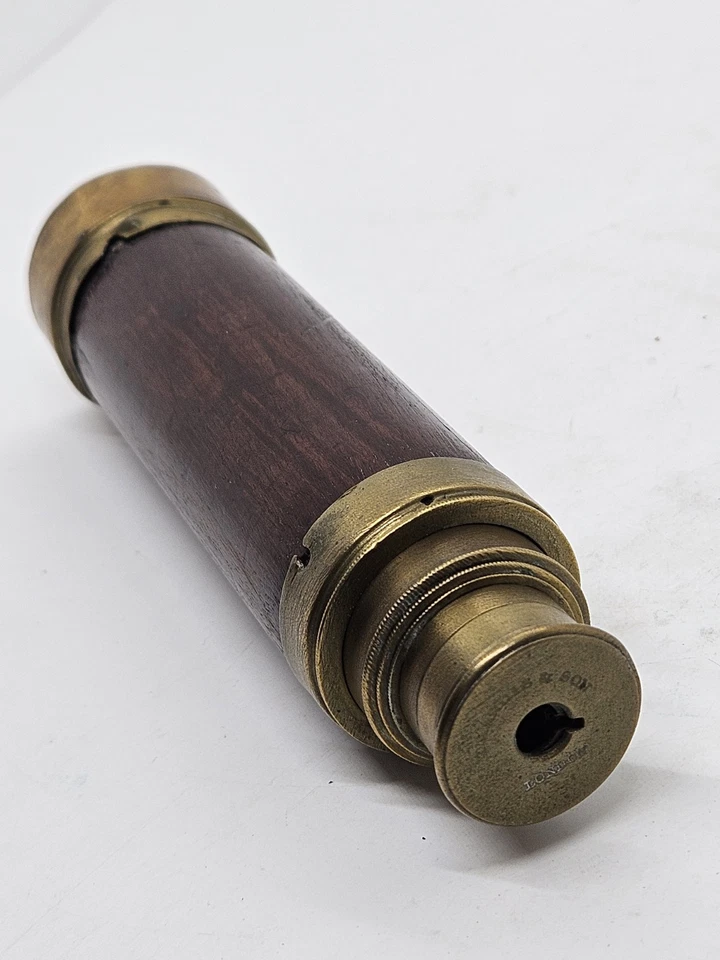 Antiguo telescopio de 4 secciones de vidrio espía de 17" de latón del siglo XIX - T. Harris & Son London Foto 2 de 4