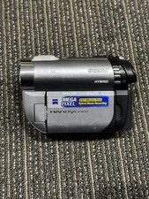 Sony DCR-DVD710 DVD, Flash Media Camcorder with Manual please read    