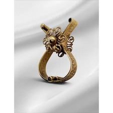 Vintage Victorian Gold Tone Floral Engraved Glove Clip Holder Filigree Flower