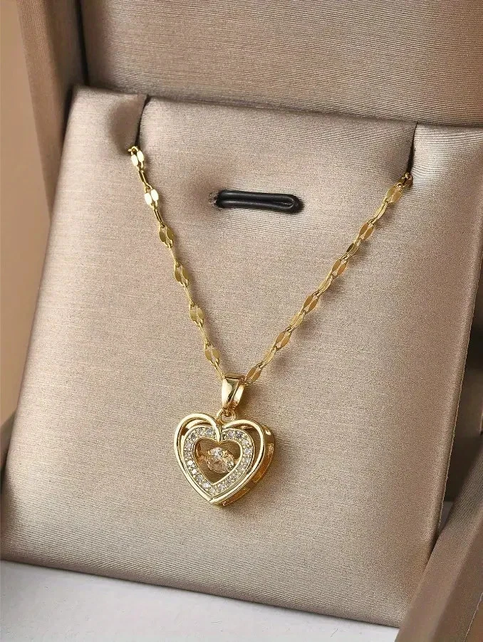 Collana di perline di vetro multicolore con cuore dorato/Collana Boho/Gioielli da spiaggia/Collana di perle/Regalo per lei/Collana di perline/Gioielli colorati - Italia