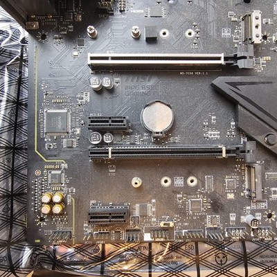 MSI MPG b550 Gaming Plus Motherboard AM4 Socket AMD Compatibile