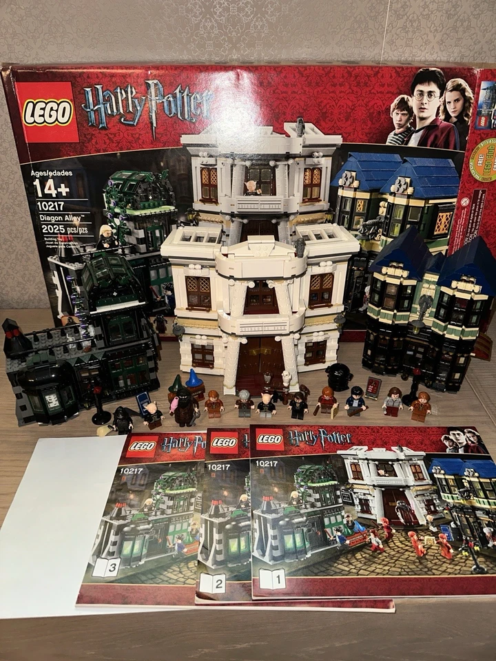 LEGO Harry Potter 10217 Diagon Alley, photo 1 sur 5