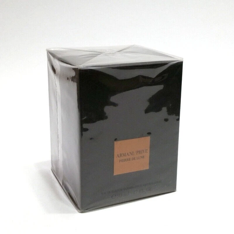 Armani prive pierre de lune sale