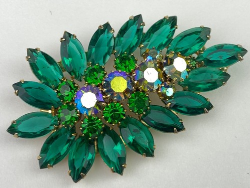 Gorgeous Vintage Gold Tone Green Stone w/AB Stones Large Pin Brooch - Picture 4 of 16