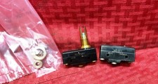 MICRO SWITCH ASST LIMIT SWITCH LOT LOT OF 2