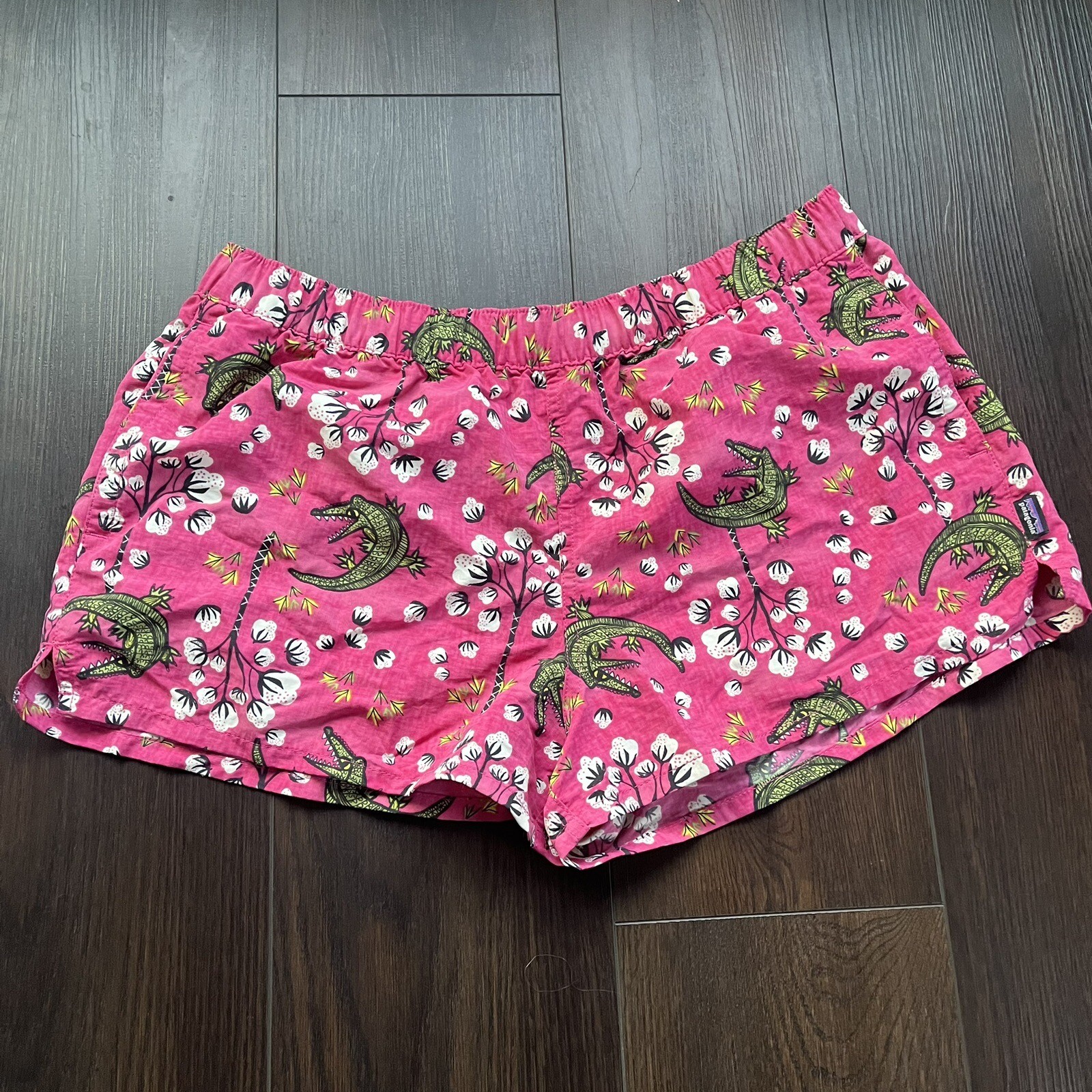 Patagonia Alligator Pink Discontinued 2020 Women’s Baggies Shorts Large eBay
