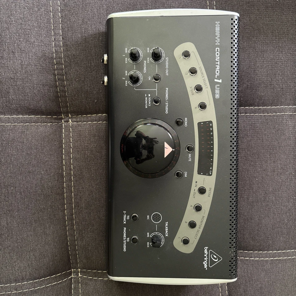 Behringer XENYX CONTROL1USB **TOP** mit netzkabel 