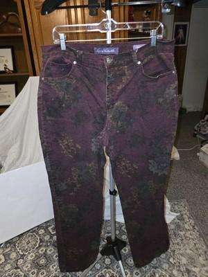 Gloria Vanderbilt Amanda Jeans With Design Fabric. 17'' Waist,  12'' Rise, 30''...