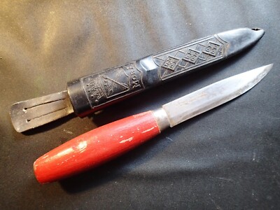 VINTAGE SHARP KNIFE FROSTS MORA  with RED WOOD HANDLE SWEDEN SWEDISH