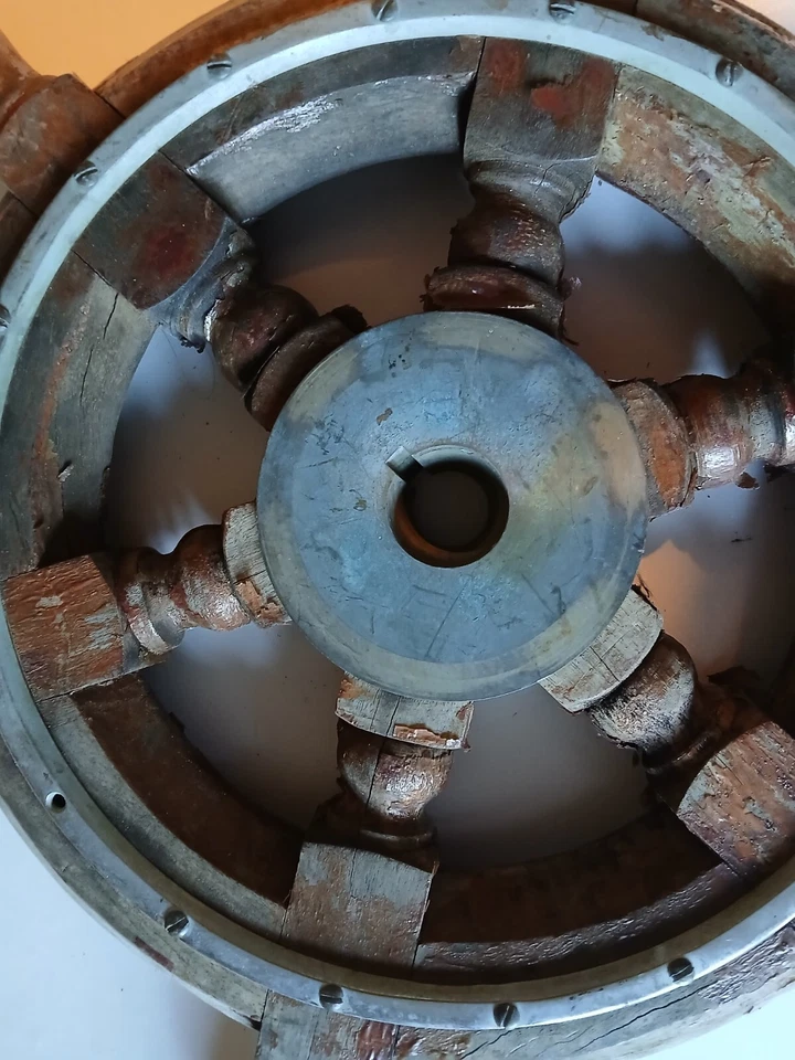 Ships wheel. Vintage Ships steering wheel. Nauticalia. - Image 2 of 4