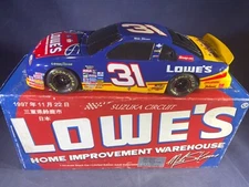 P7-34 MIKE SKINNER #31 LOWES / SUZUKA JAPAN CIRCUIT - BANK  - 1997 MONTE CARLO