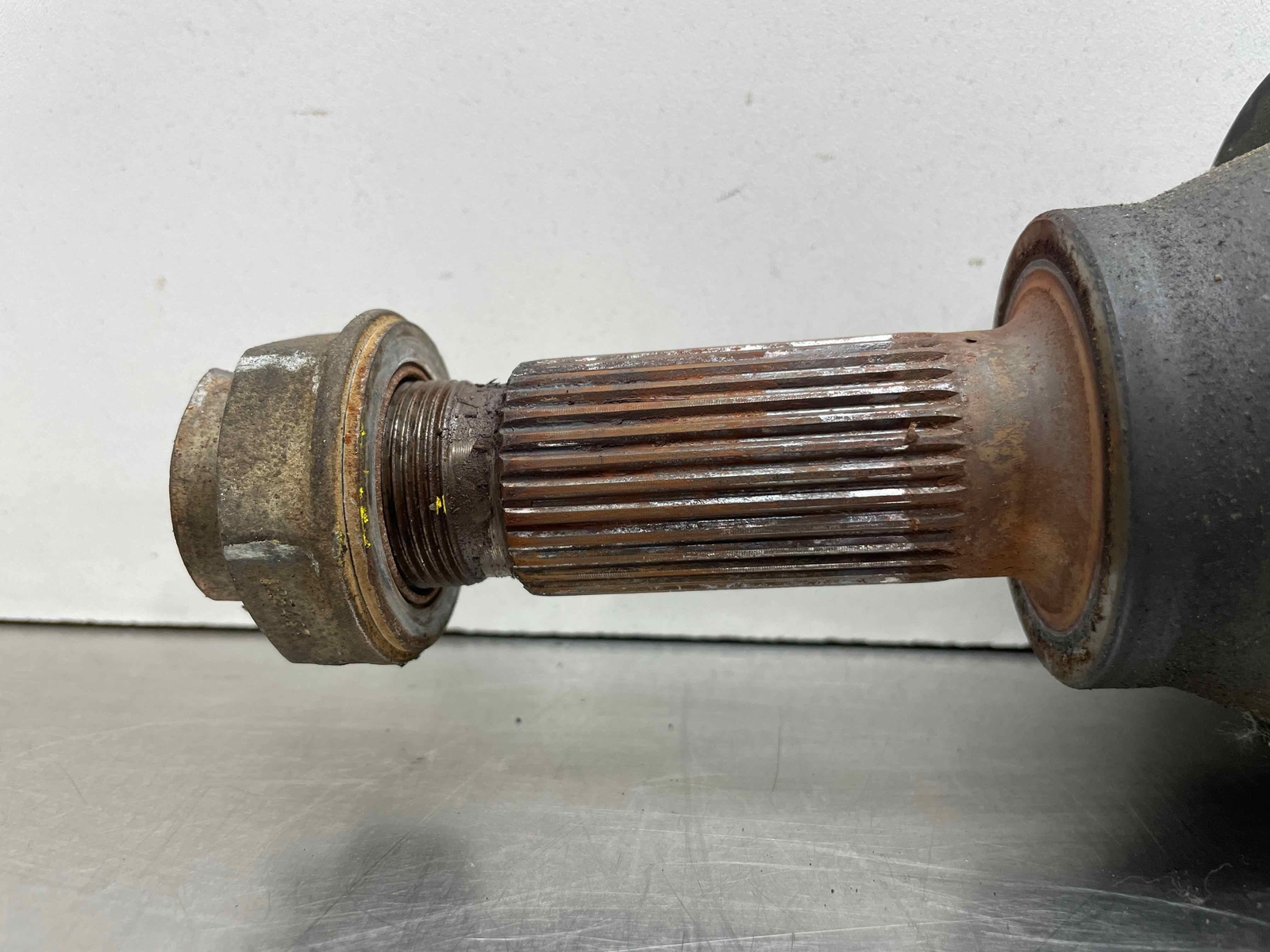2009 Maserati Quattroporte S 4.7L Passenger Right Right Axle Shaft 229748 56K 09
