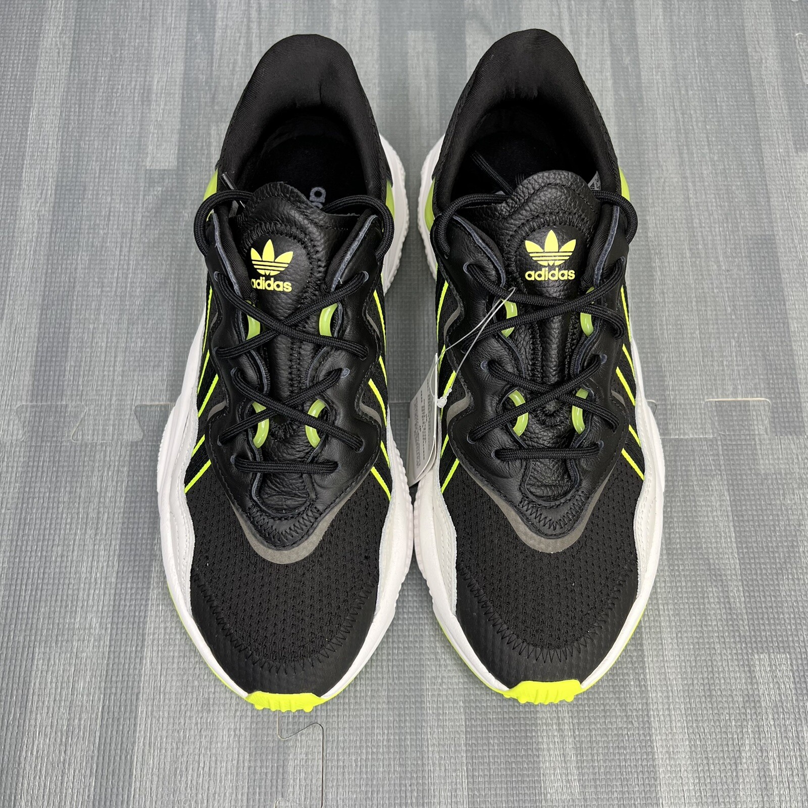 SAOLA Scarpe Adidas Originals Ozweego nere giallo solare da uomo taglia 9 EG7448