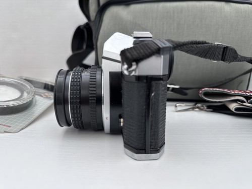 Pentax K1000 Asahi 35mm SLR Film Camera W/ Lenses Bag Embroidered Strap Lot - Picture 3 of 13