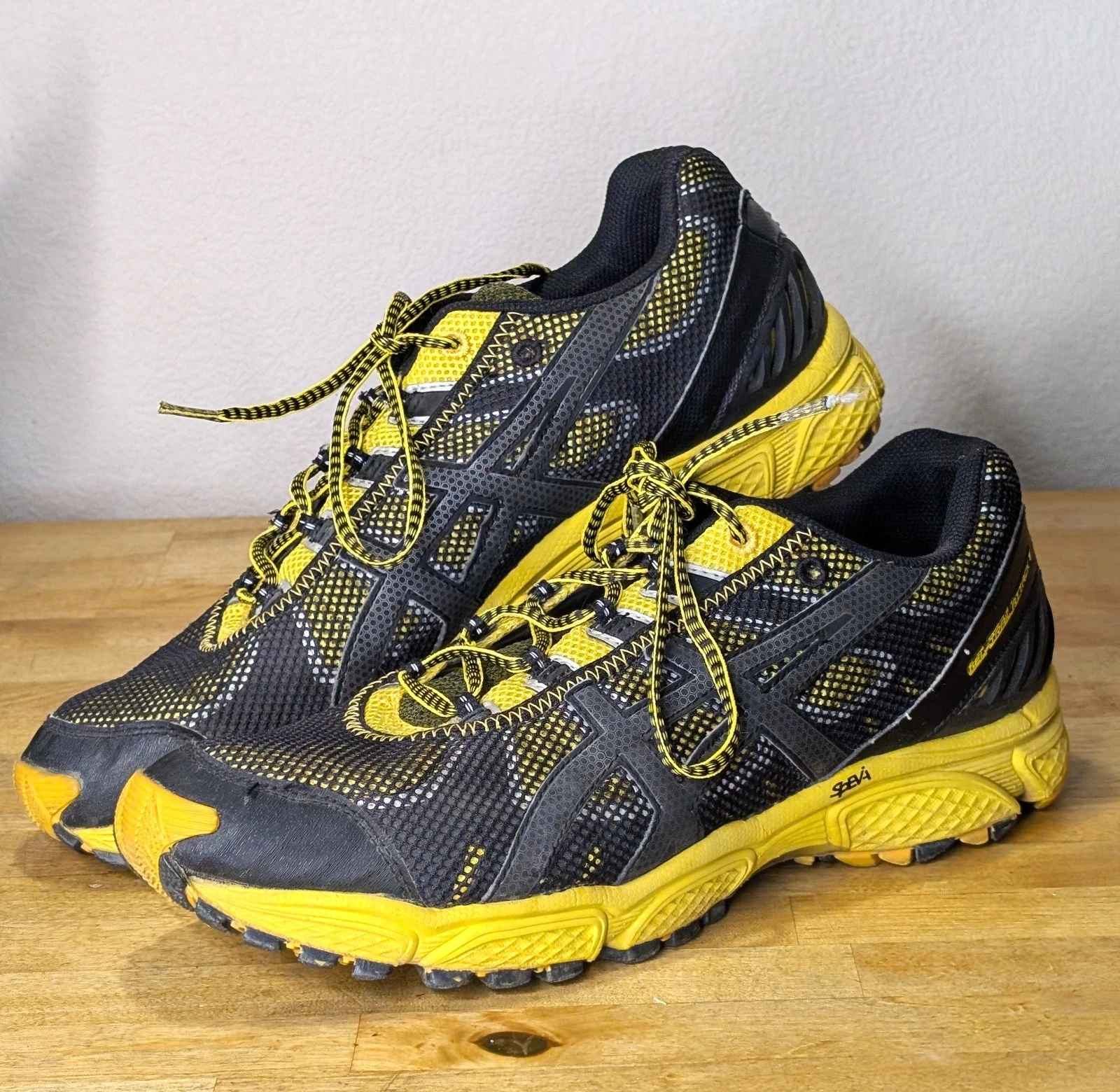 Asics Mens Size 12 Gel Trail Attack 7 Yellow/Black Trail Running Shoes Trainers