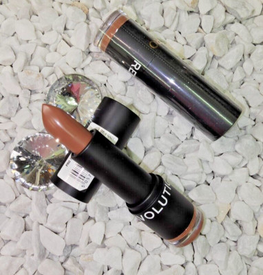 Revolution Pro Supreme 1x Lippenstift Protagonist nude Chic Mode 