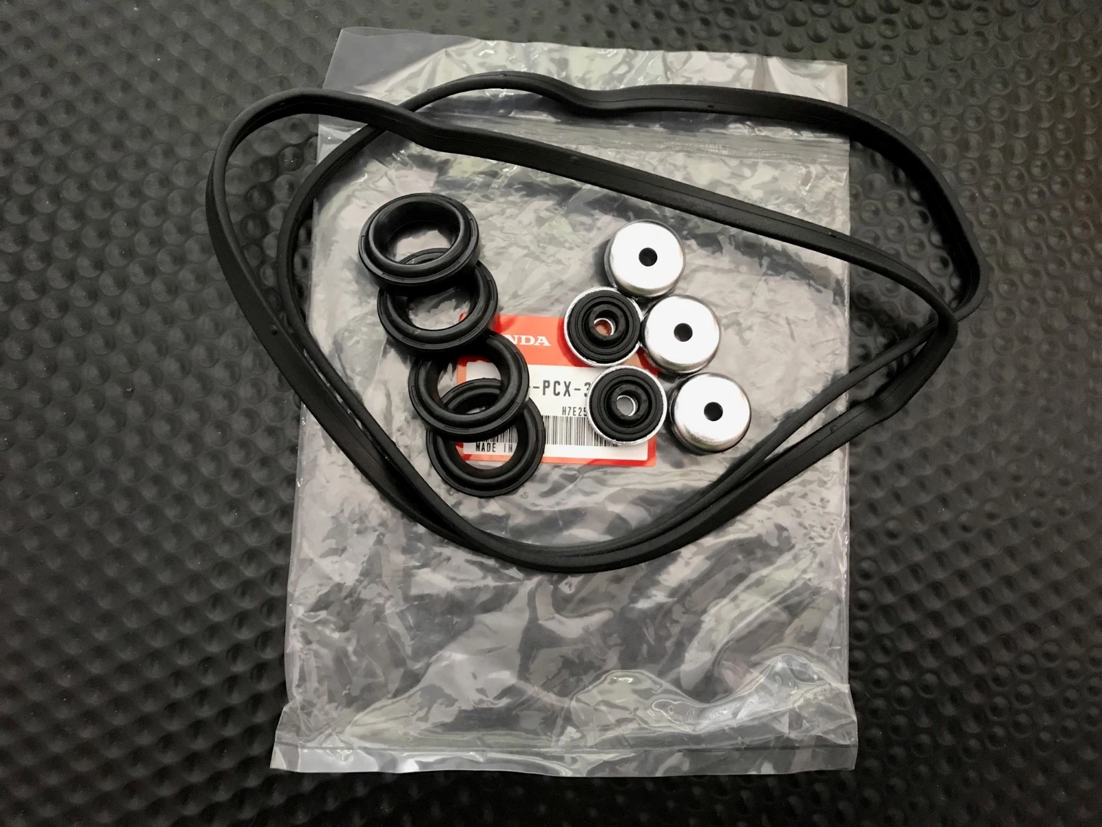 OEM Valve Cover Gasket Kit WITH Spark Plug Tube Seals For 2000-2009 Honda S2000