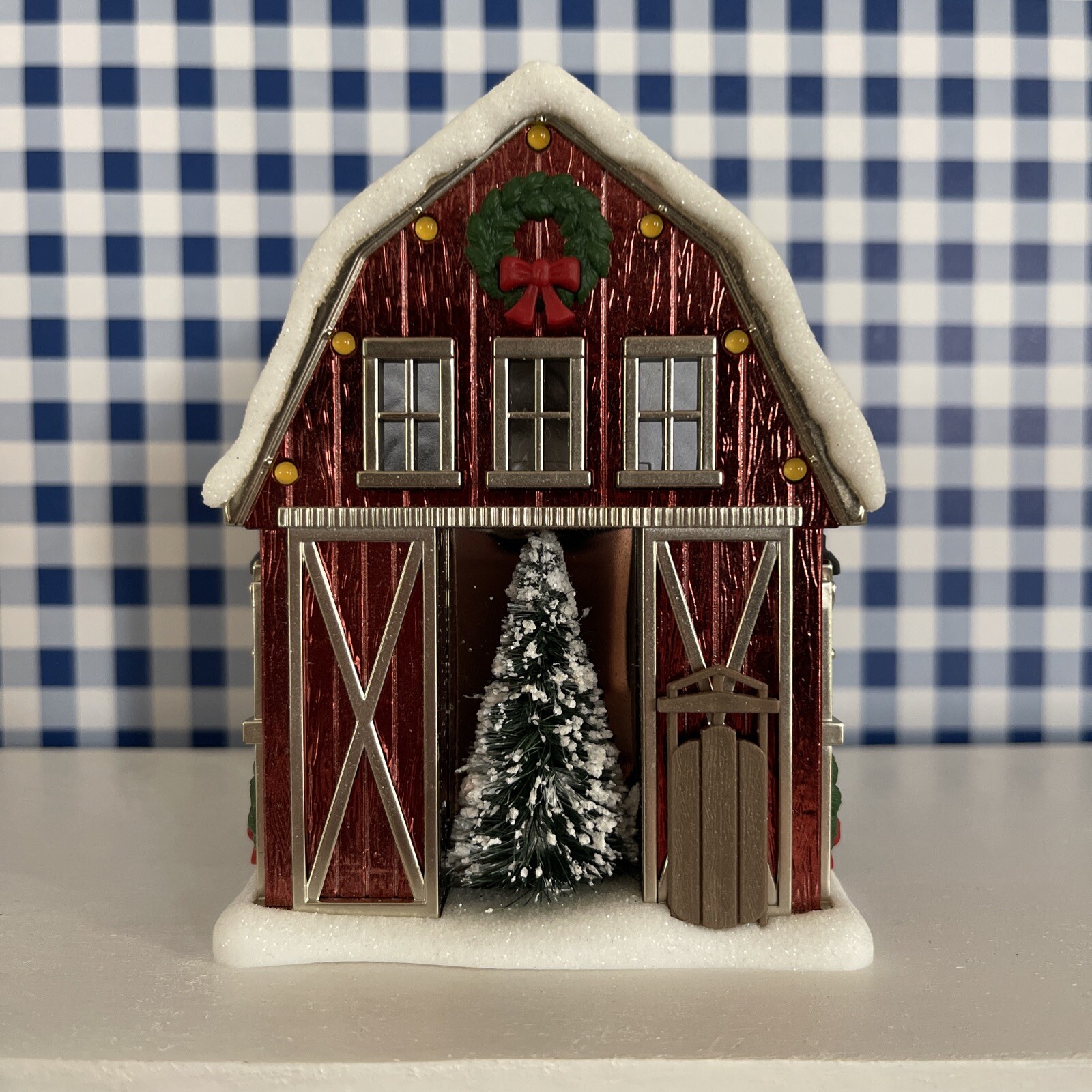 Bath & Body Works Winter Barn Christmas Projector Wallflower Plug In-image