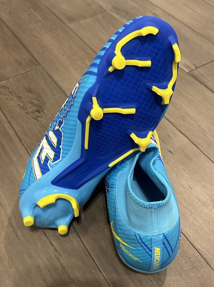 Size 12 Men’s Nike Zoom Superfly 9 Academy Mbappe FG/MG Soccer Cleats