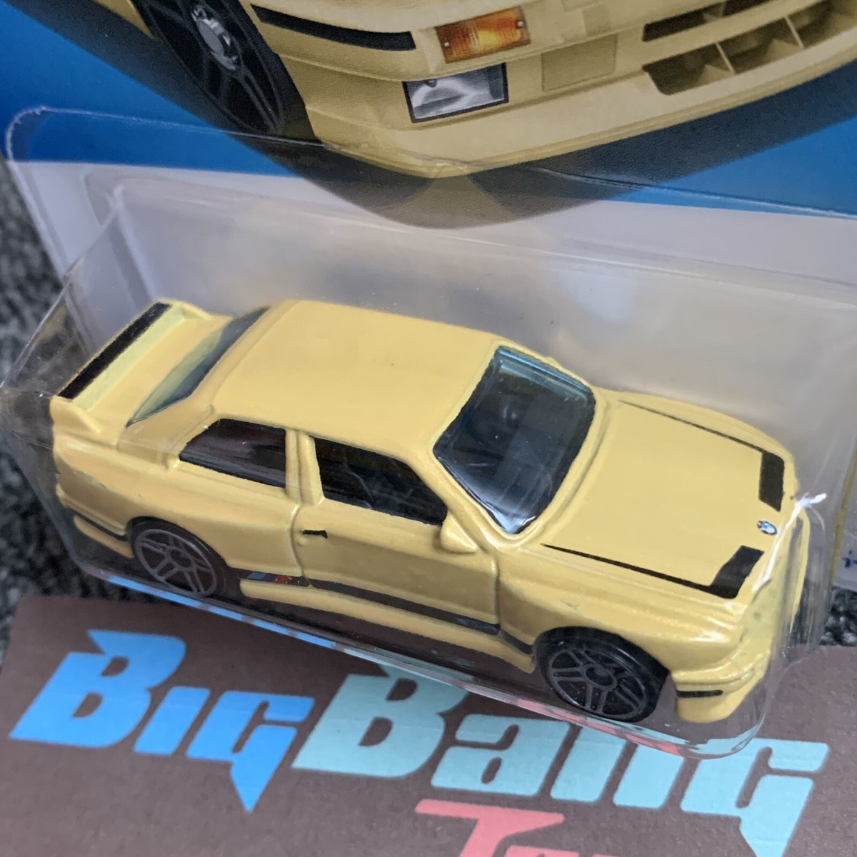 Hot Wheels 92 BMW M3 Yellow #195 Mainlines 2024 Case L (In Hot Wheels 92 BMW M3 Yellow #195 Mainlines 2024 Case L (In