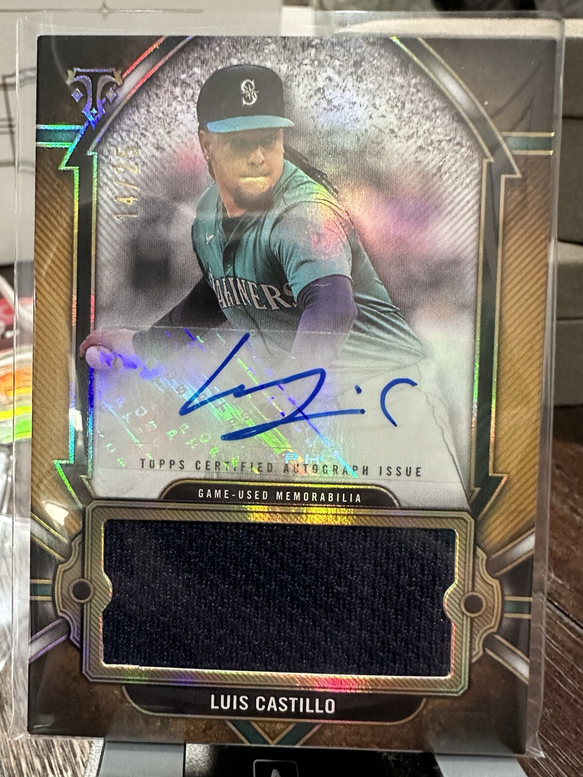 2024 Topps Triple Threads Luis Castillo Jumbo Relic Autograph Gold /25 AU MEM