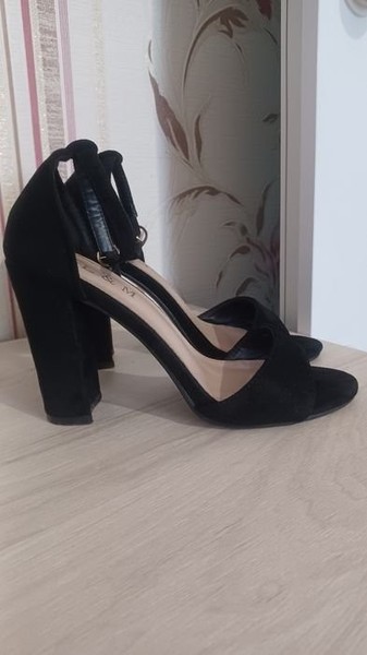 Women Heels Black 37