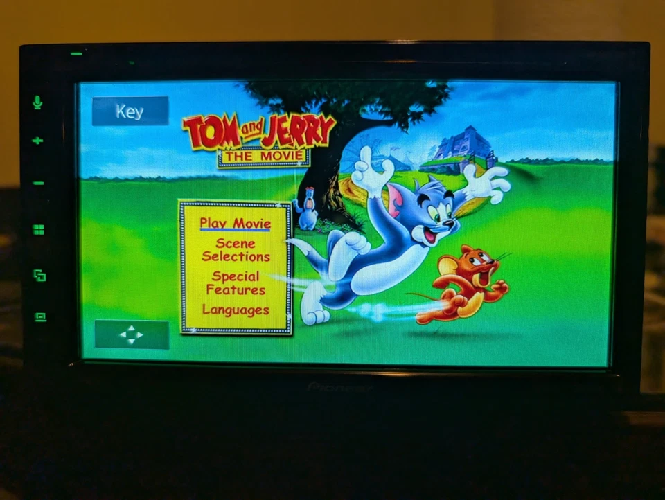 Pioneer AVH-2500NEX 6.8" Digita In-Dash 2-DIN Apple Carplay Android Auto CD/Dvd  - Image 2 of 4