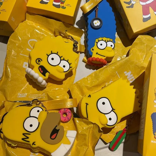 Dunkin Simpsons Pouch Set of 4, Unused