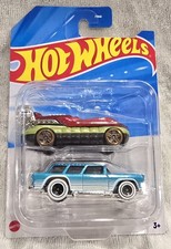 😎2025 Hot Wheels GETAWAYS Design Exclusive CLASSIC '55 NOMAD Blue and White (5)