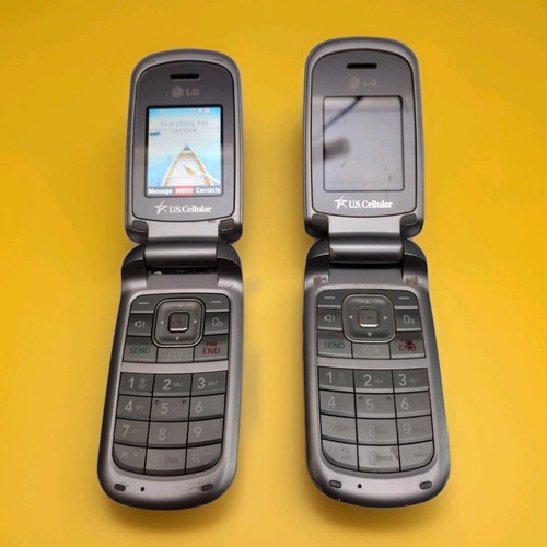 2 US Cellular LG 220C Cell Flip Phones Read Description For Information one case