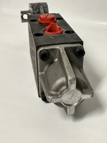 Parker-Hannifin HEMTT M977 Military Directional Control Linear Valve 85562-01 - Bild 5 von 12