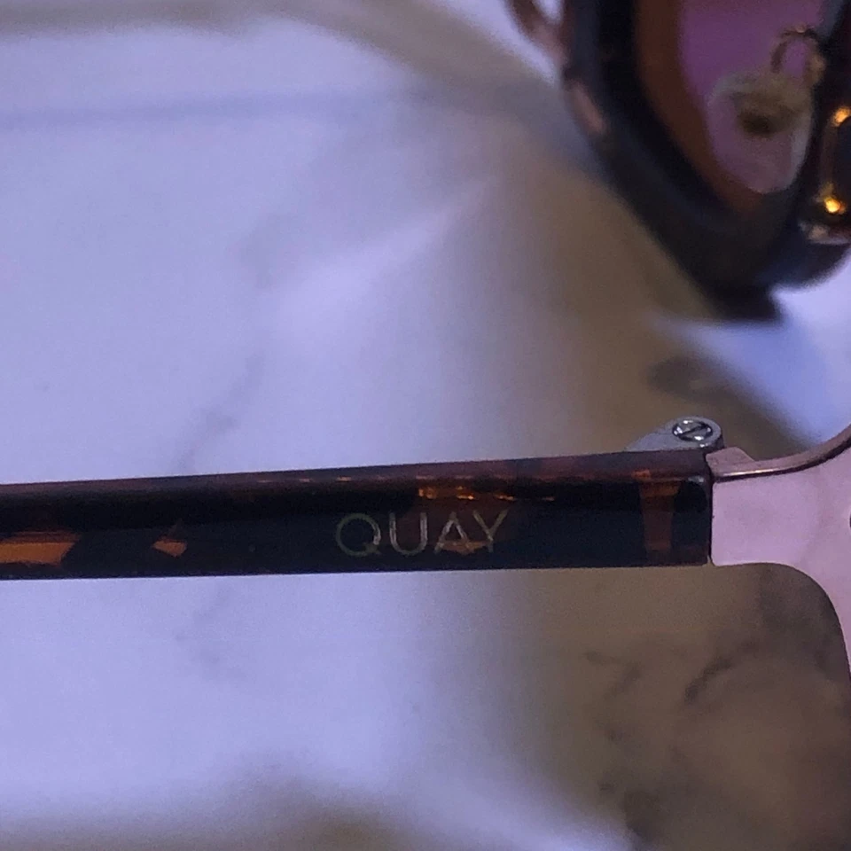 Quay Australia x Lizzo Hold For Applause Tortoise Bronze Shield Sunglasses - Image 2 of 4