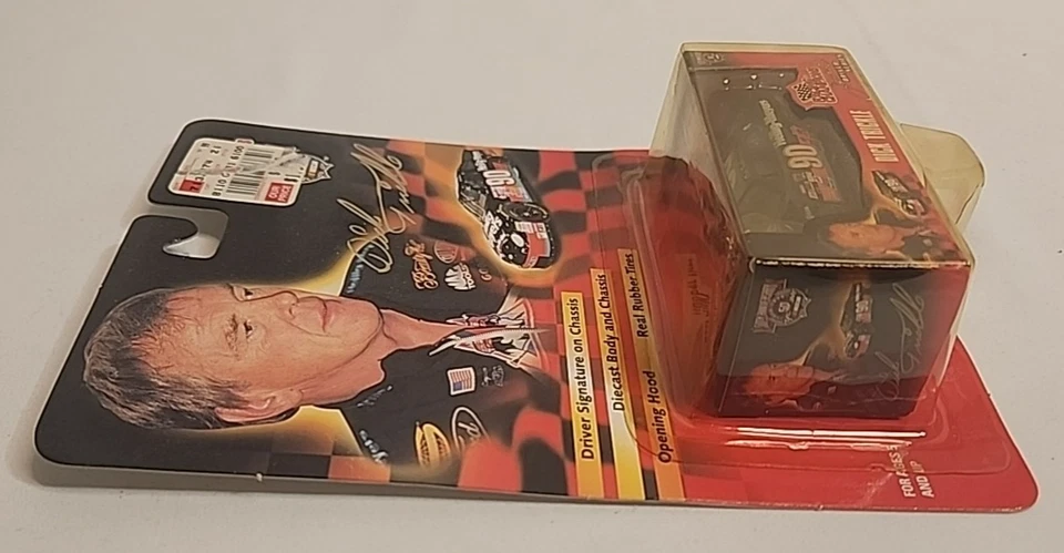 Dick Trickle # 90 NASCAR 1: 64 压铸赛车冠军全新旧货 — 第 3/4 张图片