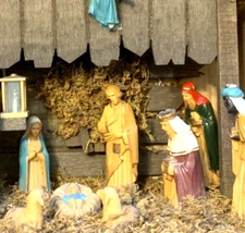 VTG Musical Christmas Nativity Manger Stable Creche Holy Family/Made Italy VGC