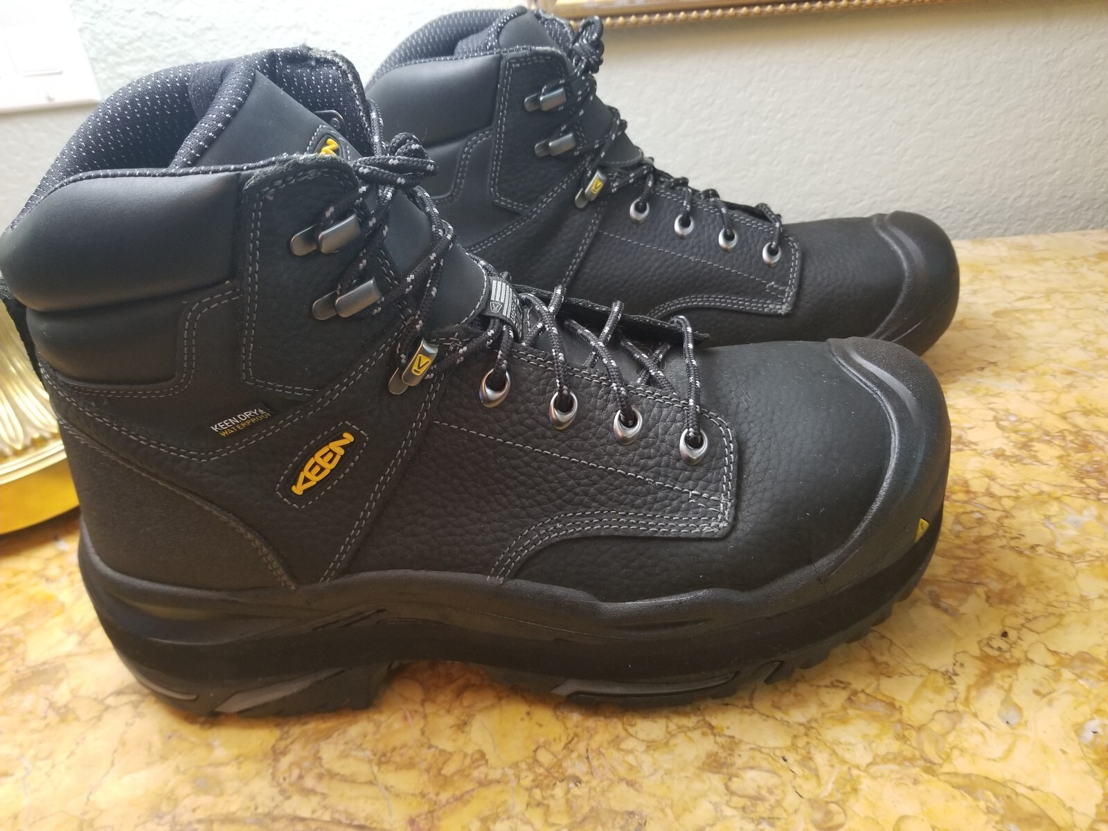 Keen Dry Steel Toe Utility Waterproof Work Boots ASTM F241318 Mens