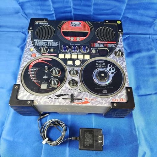 Yamaha DJX-IIb DJ sequencer and synthesizer