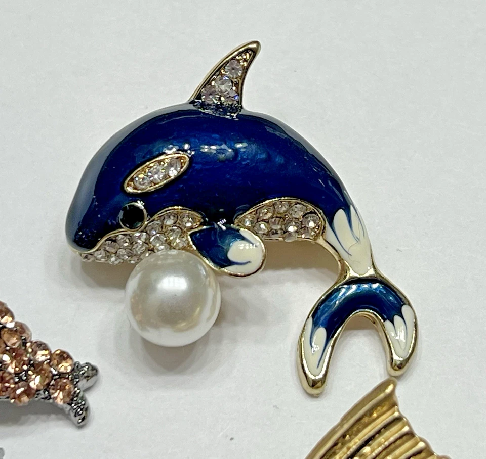 Crystal Rhinestone Fish Flower Brooch Animal Pin LOT Seahorse Alligator Whale - Image 4 of 4