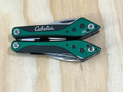 Cabela's Multi-tool GREEN / Pliers / WIRE Strippers / Knife / Screwdriver / Saw