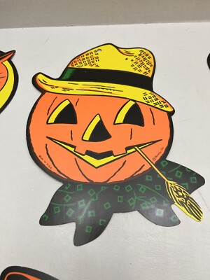 Beistle 6 Stück Retro Halloween Anstecknadel – Totenkopf-Motiv, 5,1 Cm, Orange/schwarz/weiß, Vintage Design