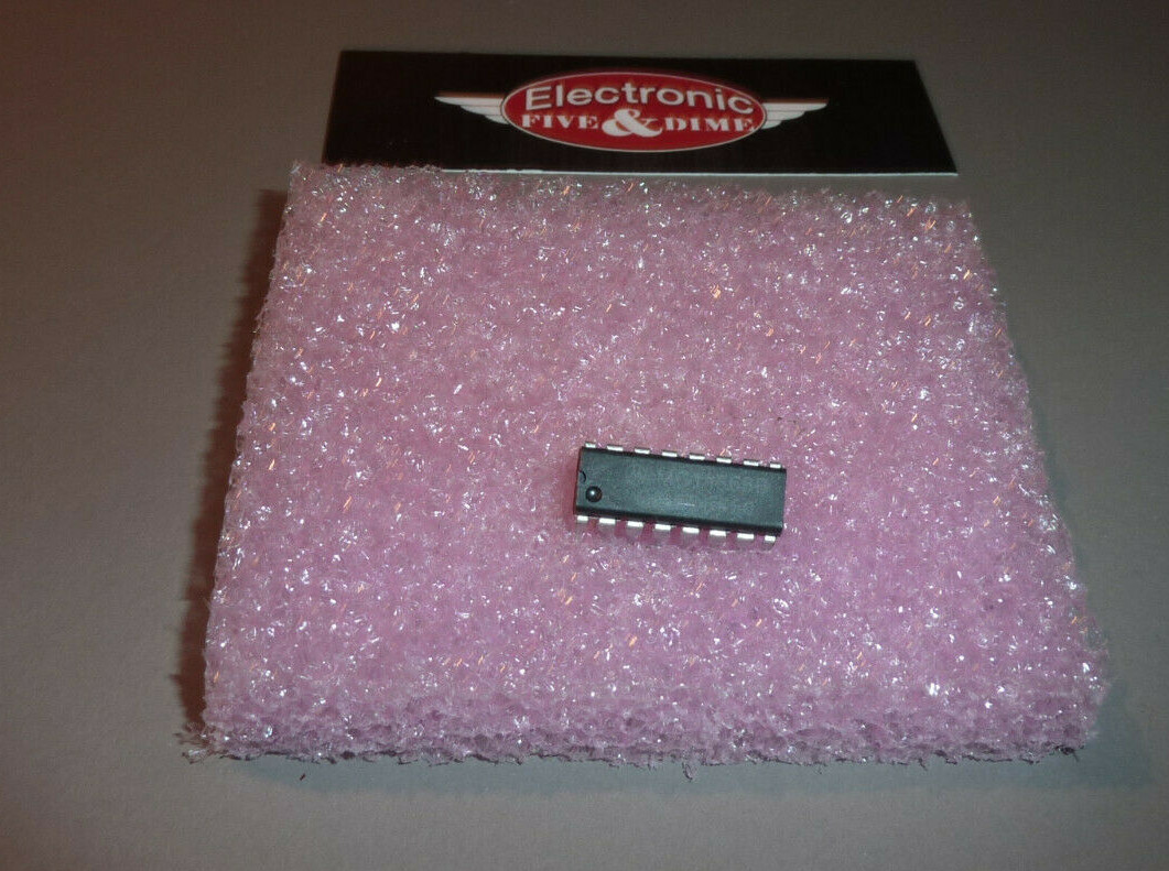 2x Circuito Integrato Motorola MC14068B CMOS 14 Pin DIP - Originali Nuovi