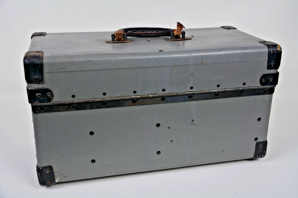 Estuche Vulcanoid Handicase para cámara Graflex 2 1/4 x 3 1/4 - Excelente Foto 3 de 4