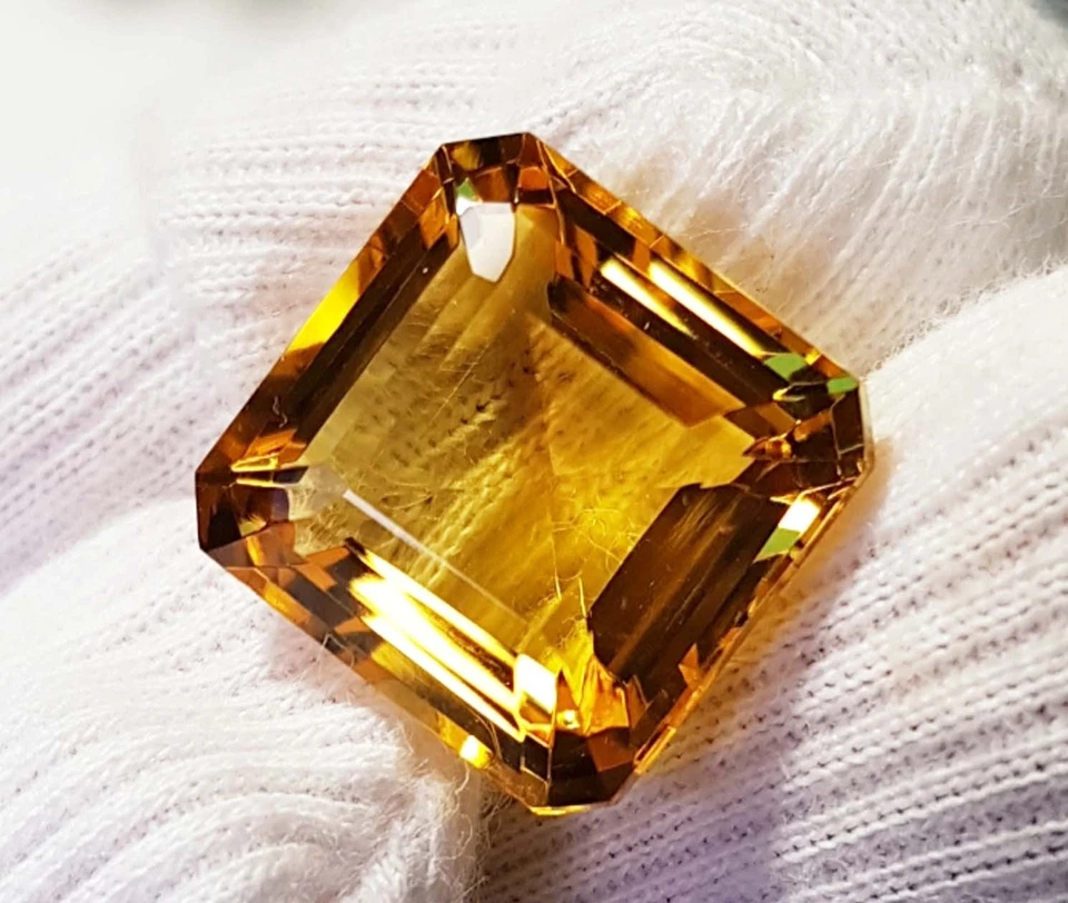 16CT Yellow Citrine Square Faceted Cut Loose Gemstone Shape Chowki 15x15x9mm - Image 2 of 4